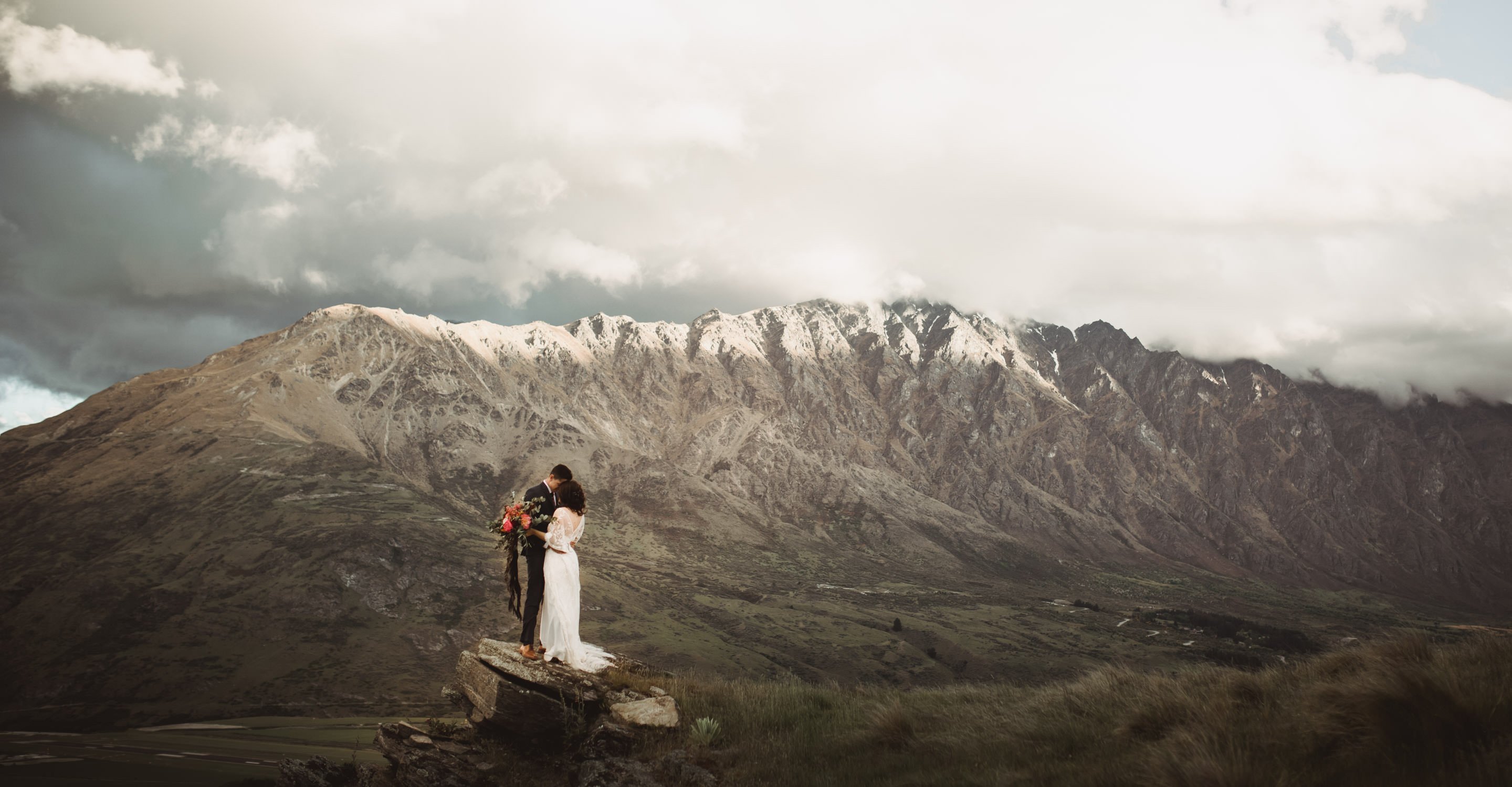 Stylish Bohemian NZ High Country Wedding